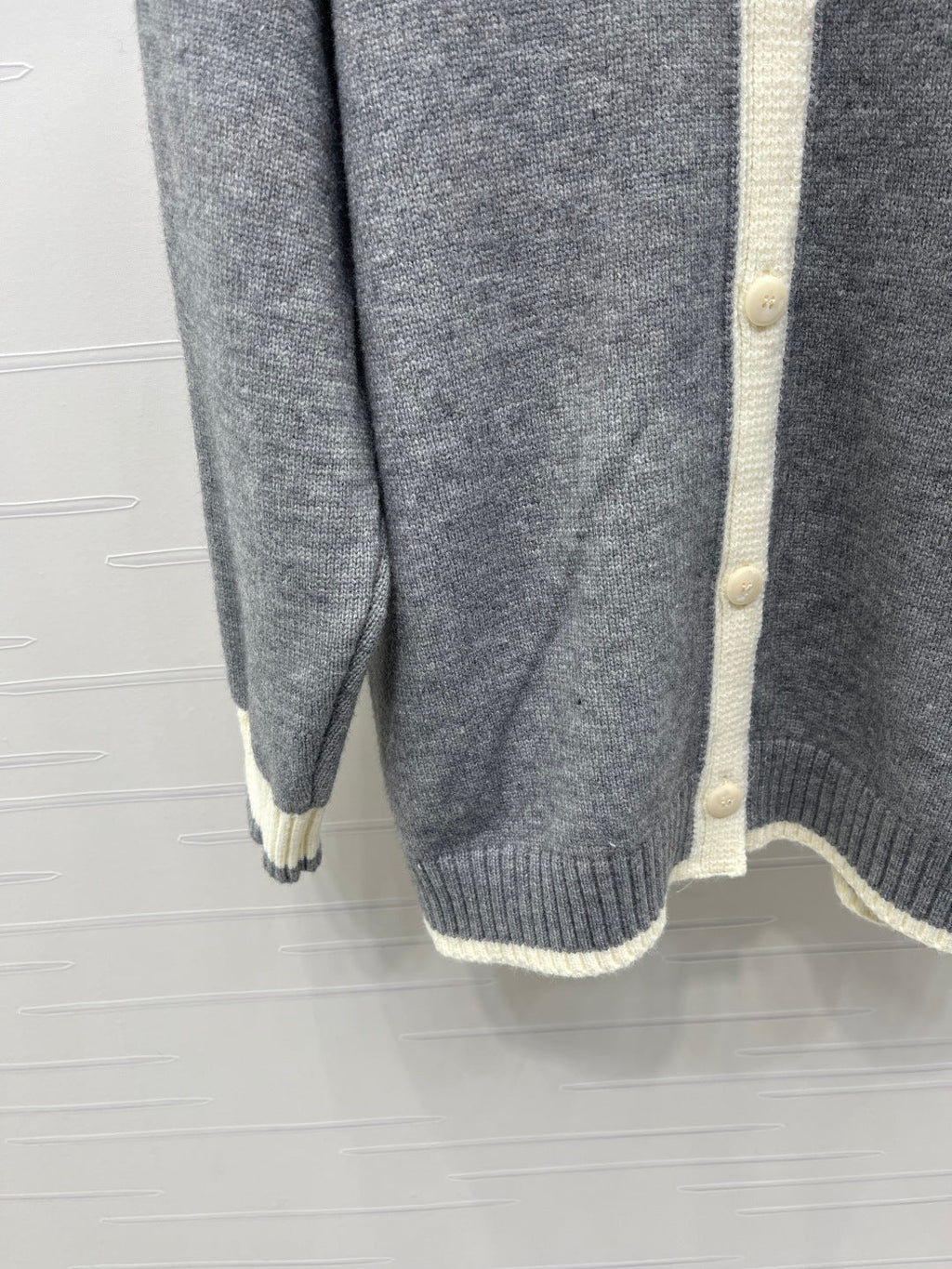 THOM 26S CARDIGAN STYLE 87