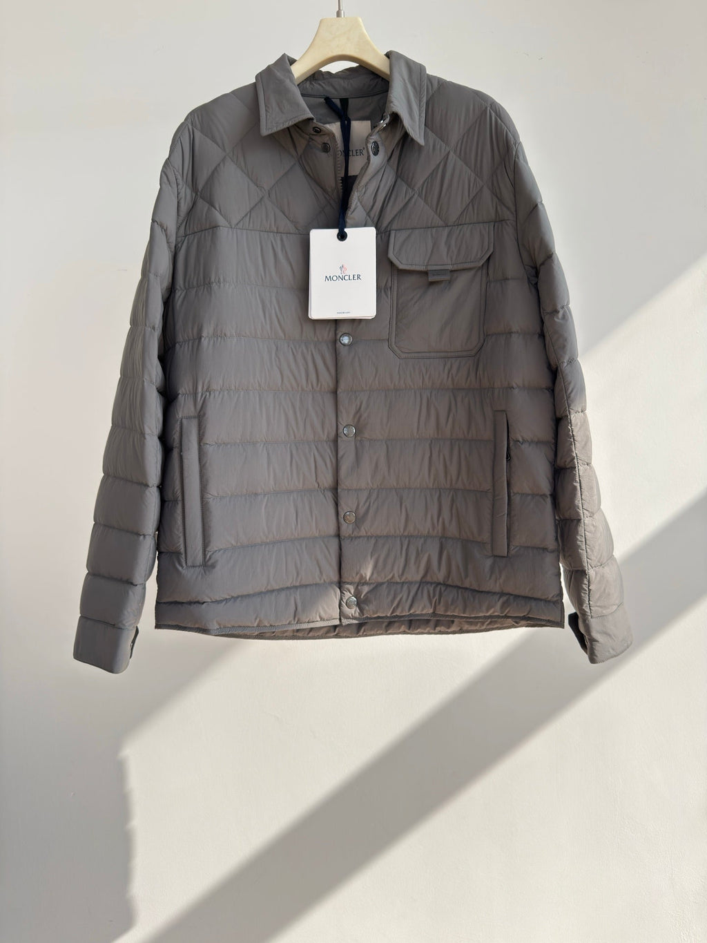 MONCLER 25S LIGHTWEIGHT DOWN JACKET 206