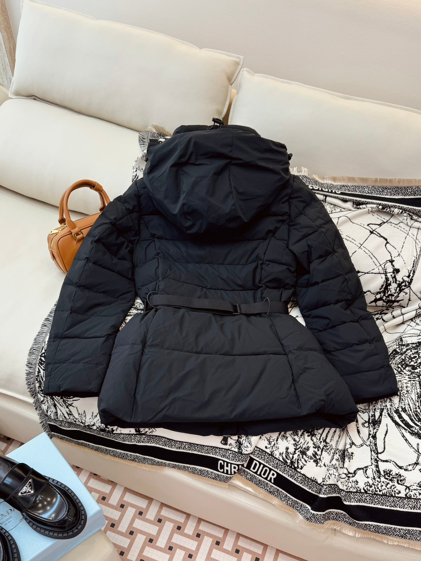 BURBERRY 25S MID-LENGTH DOWN COAT 171