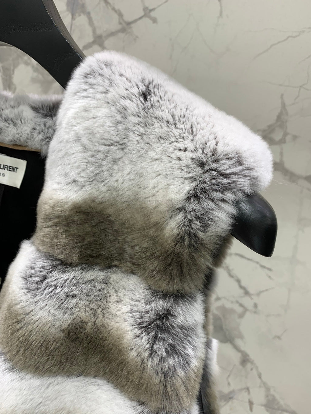 YSL 25S FUR VEST STYLE 223