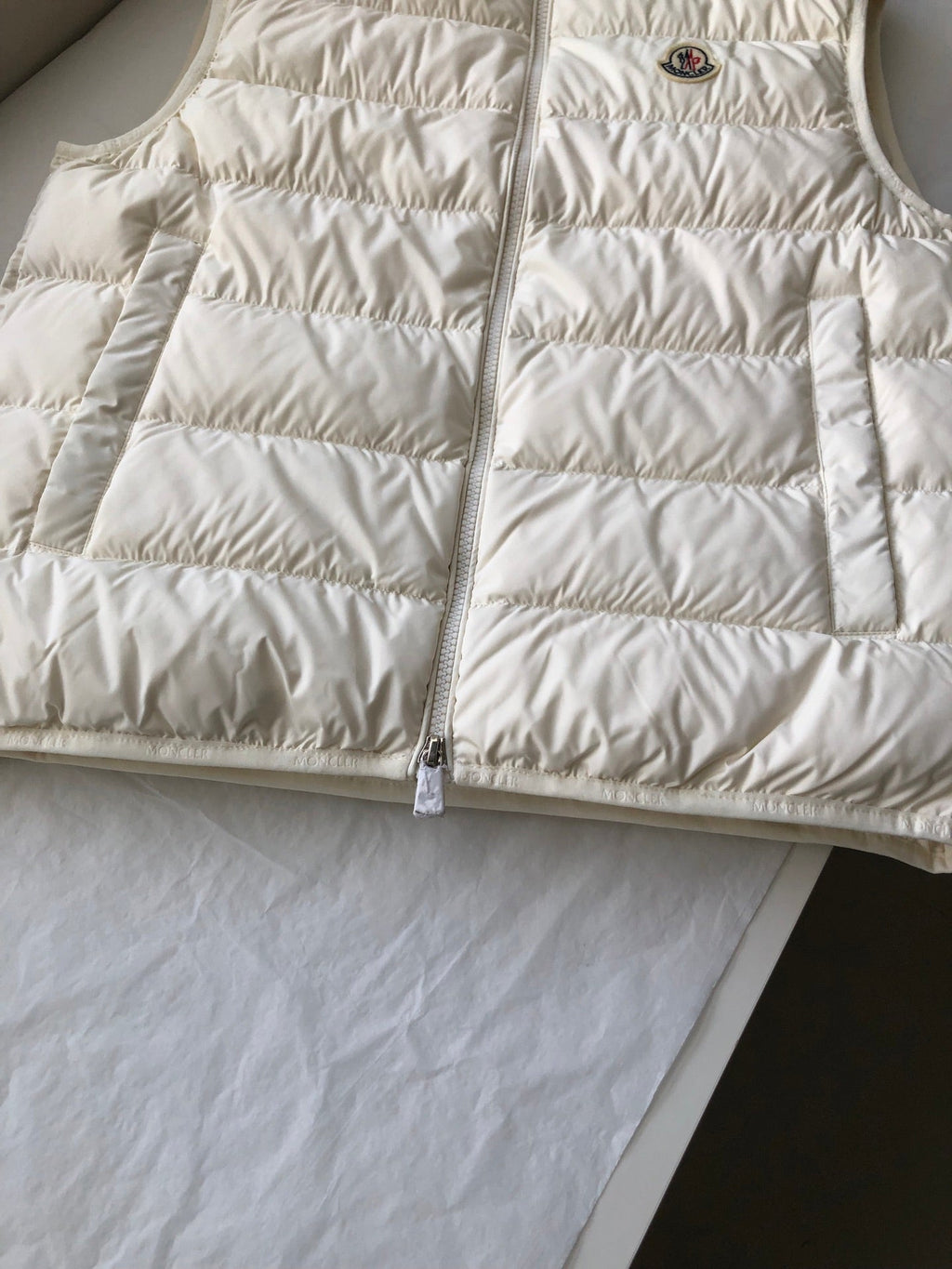 MONCLER PUFFER GILET STYLE 337