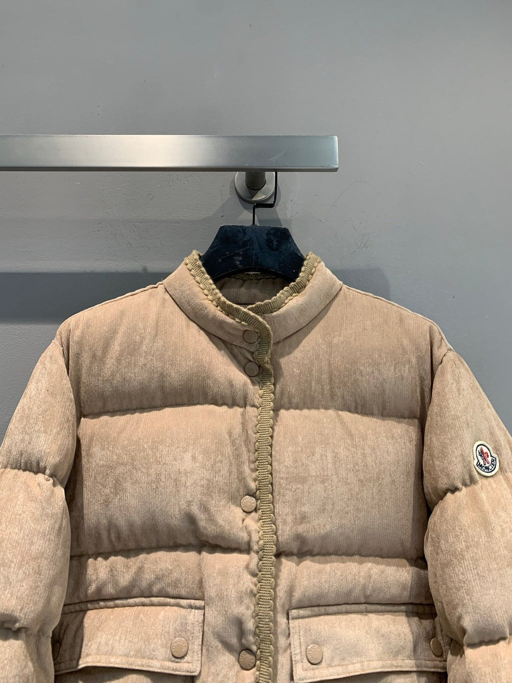 MONCLER 25S SHORT VELVET DOWN JACKET 346