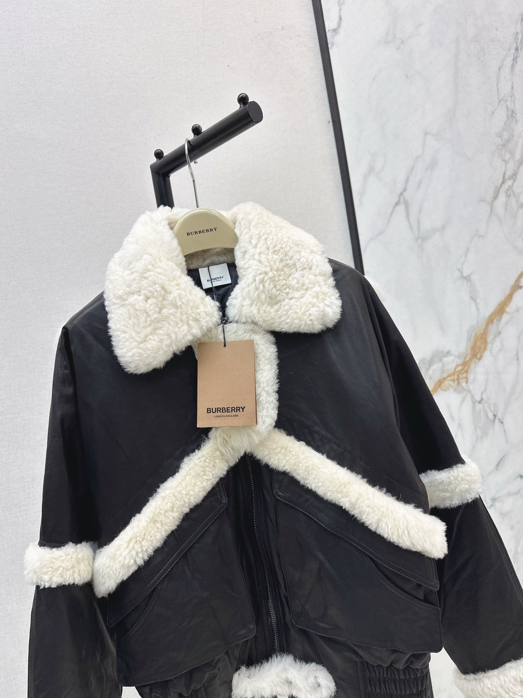 BURBERRY 25S BOMBER JACKET 069