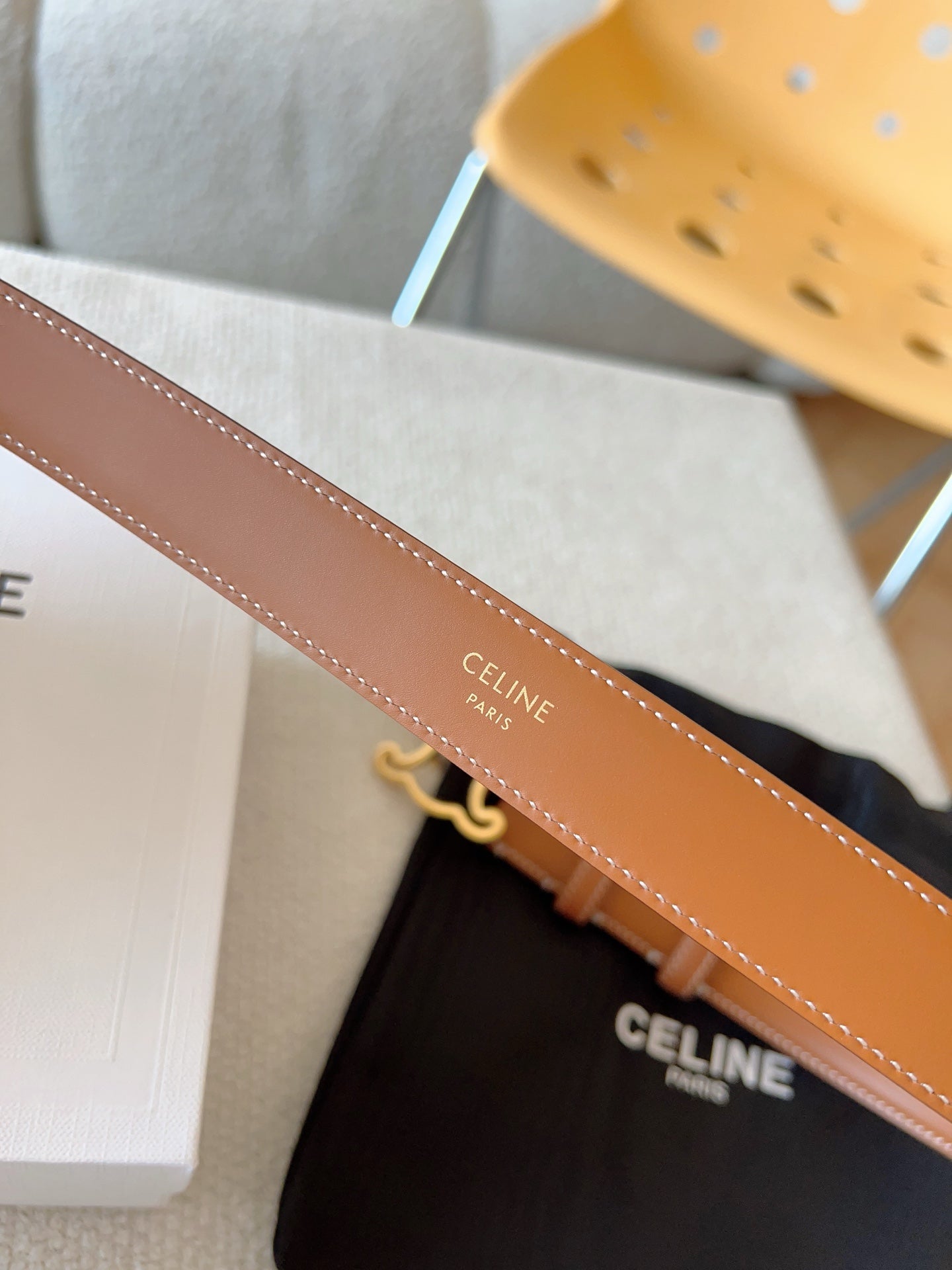 CELINE 25S TRIOMPHE BELT 25MM IN CARAMEL CALFSKIN GOLD HARDWARE 585789