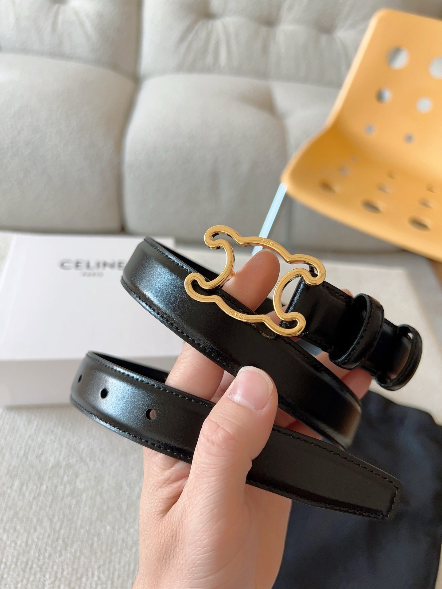CELINE 25S TRIOMPHE BELT 25MM IN BLACK CALFSKIN GOLD HARDWARE 585790